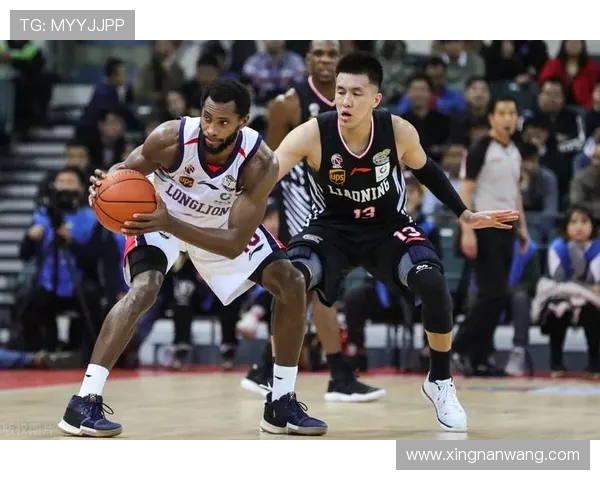 刘铮的篮球之路：从青涩少年到职业赛场的奋斗与荣耀